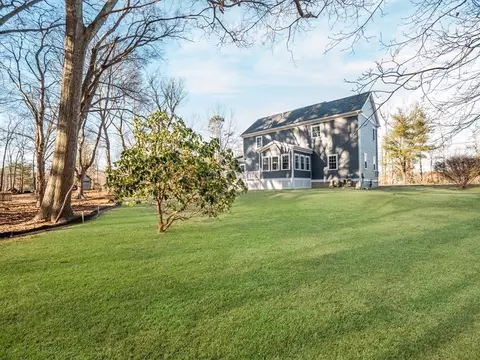413 East St, Hingham, MA 02043 photo 9