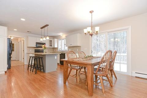 4 Goss Pond Rd, Upton, MA 01568 photo 9