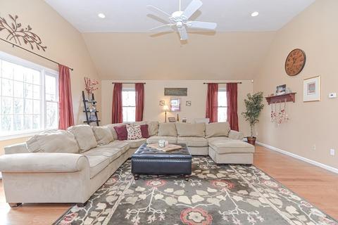 4 Goss Pond Rd, Upton, MA 01568 photo 17