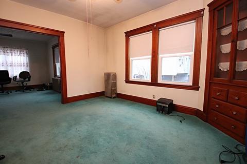 14 Jasper St, Saugus, MA 01906 photo 8