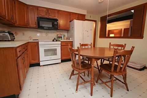 14 Jasper St, Saugus, MA 01906 photo 3