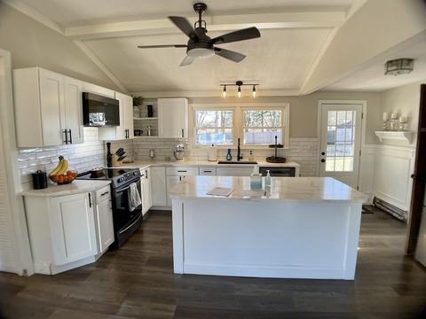 53 Treetop Ave, Springfield, MA 01118 photo 3