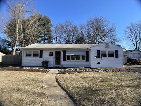 53 Treetop Ave, Springfield, MA 01118 photo 1