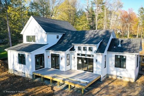 101 Glendale Rd, Hampden, MA 01036