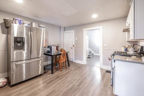 73 Tyler St, Springfield, MA 01109 photo 7