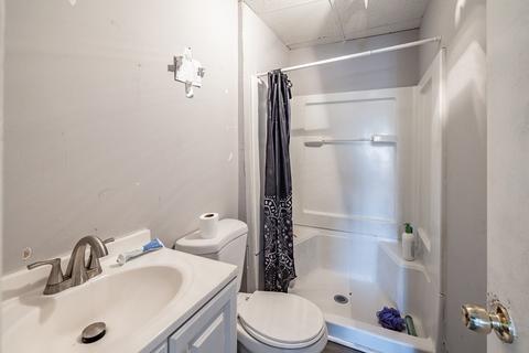 73 Tyler St, Springfield, MA 01109 photo 19
