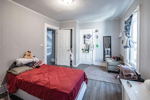 73 Tyler St, Springfield, MA 01109 photo 17