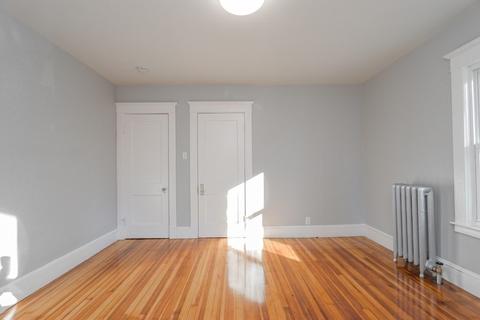 35 Eton St, Springfield, MA 01108 photo 32