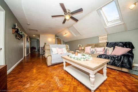 265 John St, Fall River, MA 02721 photo 10