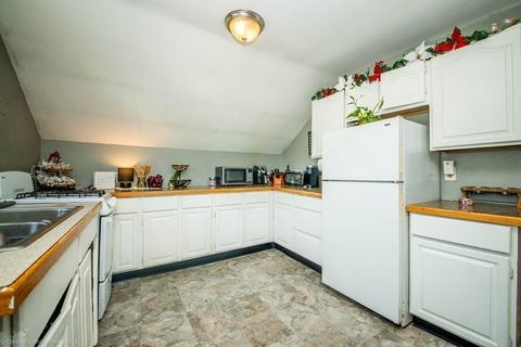 265 John St, Fall River, MA 02721 photo 5