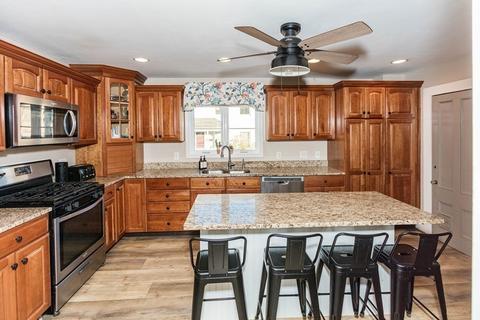 109 Holten St, Danvers, MA 01923 photo 3