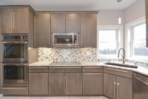 40 Riverview Ave, West Springfield, MA 01089 photo 8