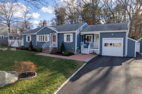 20 Maplecroft Rd, Canton, MA 02021 photo 1