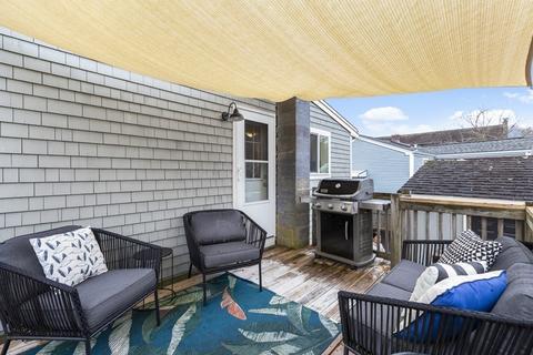 16 Kane St, Fairhaven, MA 02719 photo 8