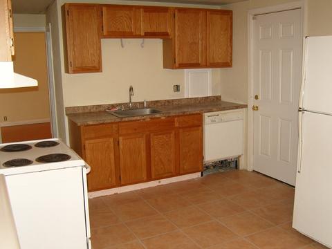 24 Crescent St, Worcester, MA 01605 photo 3