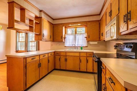 17 Beechwood Ave, Easthampton, MA 01027 photo 7