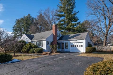 17 Beechwood Ave, Easthampton, MA 01027 photo 1