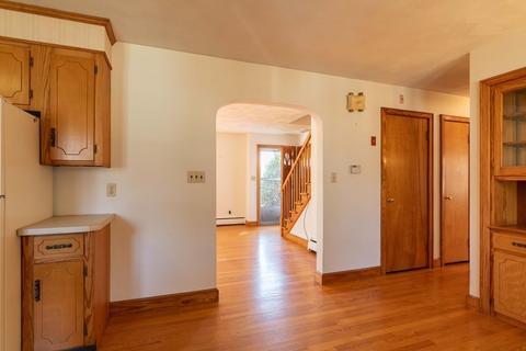 17 Beechwood Ave, Easthampton, MA 01027 photo 12