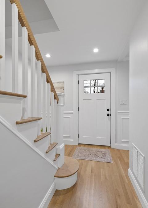 4 Laurel St, Marblehead, MA 01945 photo 4