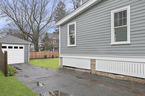 4 Laurel St, Marblehead, MA 01945 photo 32