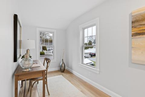 4 Laurel St, Marblehead, MA 01945 photo 11