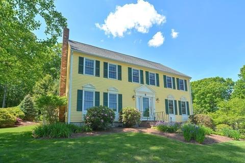 5 Walnut Hill Rd, Millis, MA 02054 photo 2