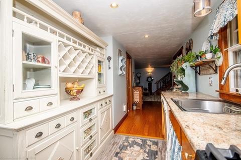 4 Weston Ave, Wareham, MA 02571 photo 5