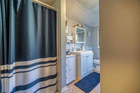 362 Ames St, Fall River, MA 02721 photo 26