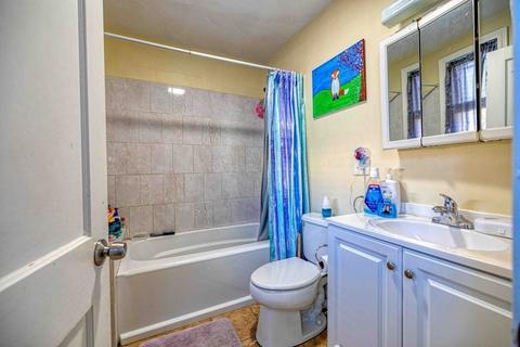 362 Ames St, Fall River, MA 02721 photo 16