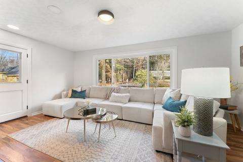 21 Warren Rd, Upton, MA 01568 photo 9
