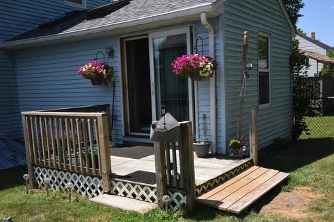 344 Lawton St, Fall River, MA 02721 photo 3