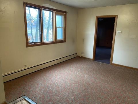 33 Guyotte, Chicopee, MA 01020 photo 4