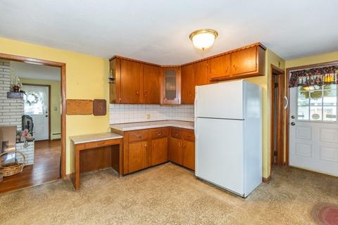 3 Vine St, Webster, MA 01570 photo 8