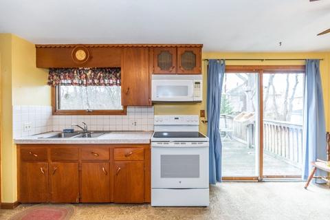 3 Vine St, Webster, MA 01570 photo 10