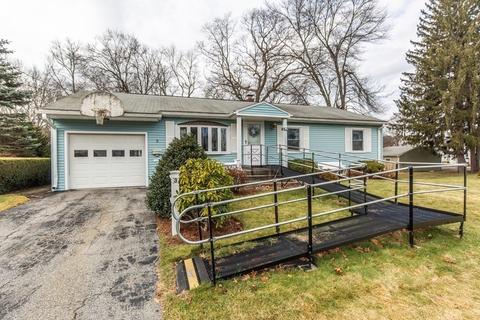 3 Vine St, Webster, MA 01570 photo 3