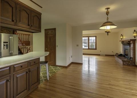 16 Lyman St, Easthampton, MA 01027 photo 12
