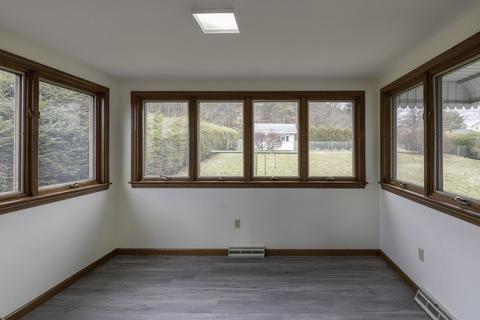 16 Lyman St, Easthampton, MA 01027 photo 14