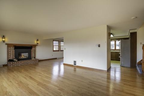 16 Lyman St, Easthampton, MA 01027 photo 10