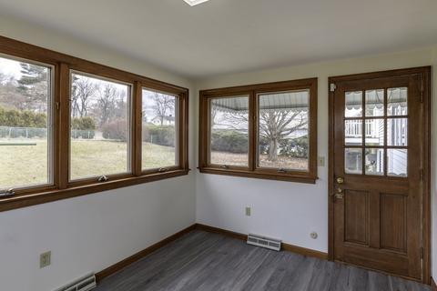 16 Lyman St, Easthampton, MA 01027 photo 15