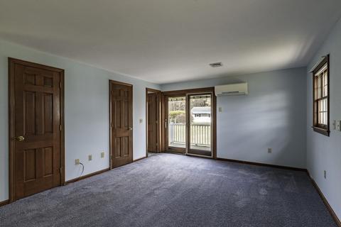 16 Lyman St, Easthampton, MA 01027 photo 32