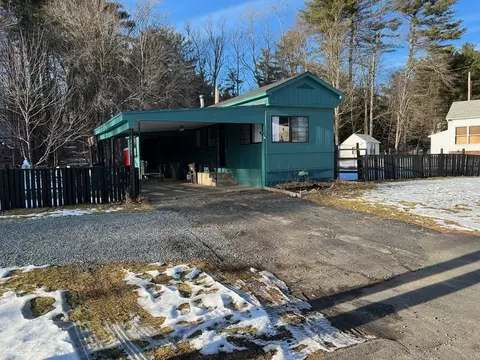 40 Acadia Rd, Gardner, MA 01440 photo 2