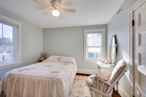 227 Warren St, Needham, MA 02492 photo 17