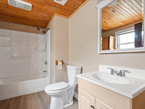 91 Park St, Fall River, MA 02721 photo 3