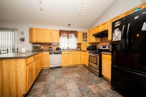 14 Abington Ln, Fall River, MA 02721 photo 13