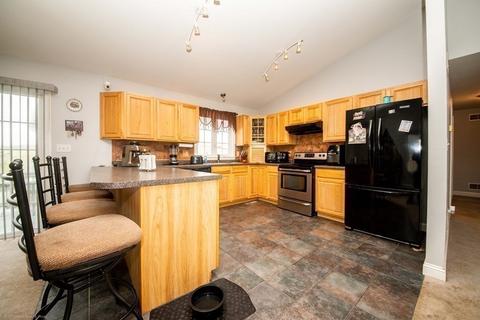 14 Abington Ln, Fall River, MA 02721 photo 15