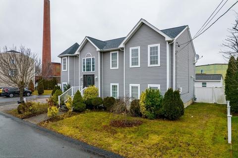14 Abington Ln, Fall River, MA 02721 photo 1