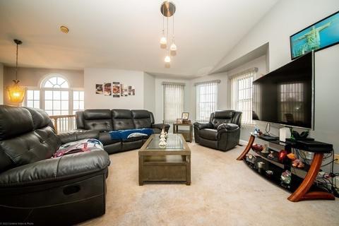 14 Abington Ln, Fall River, MA 02721 photo 19