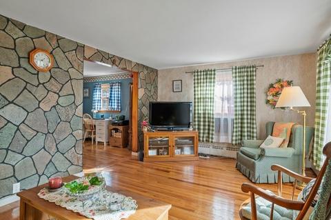 73 Searles St, Chicopee, MA 01020 photo 6