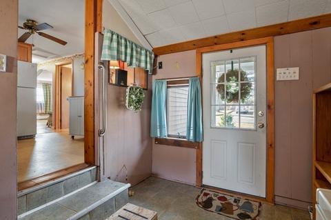73 Searles St, Chicopee, MA 01020 photo 18