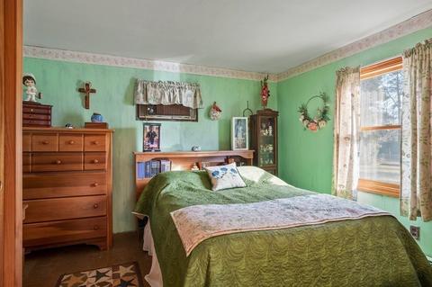 73 Searles St, Chicopee, MA 01020 photo 21
